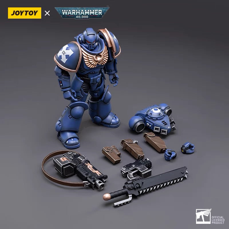 The most elite of the Space Marine Chapters in the Imperium of Man, Joy Toy brings the Ultramarines from Warhammer 40k to life with this new series of 1/18 scale figures. JoyToy Outrider Squads rove in advance of the main Space Marine lines, guarding flanks of larger formations or hunting down enemy infiltrators.