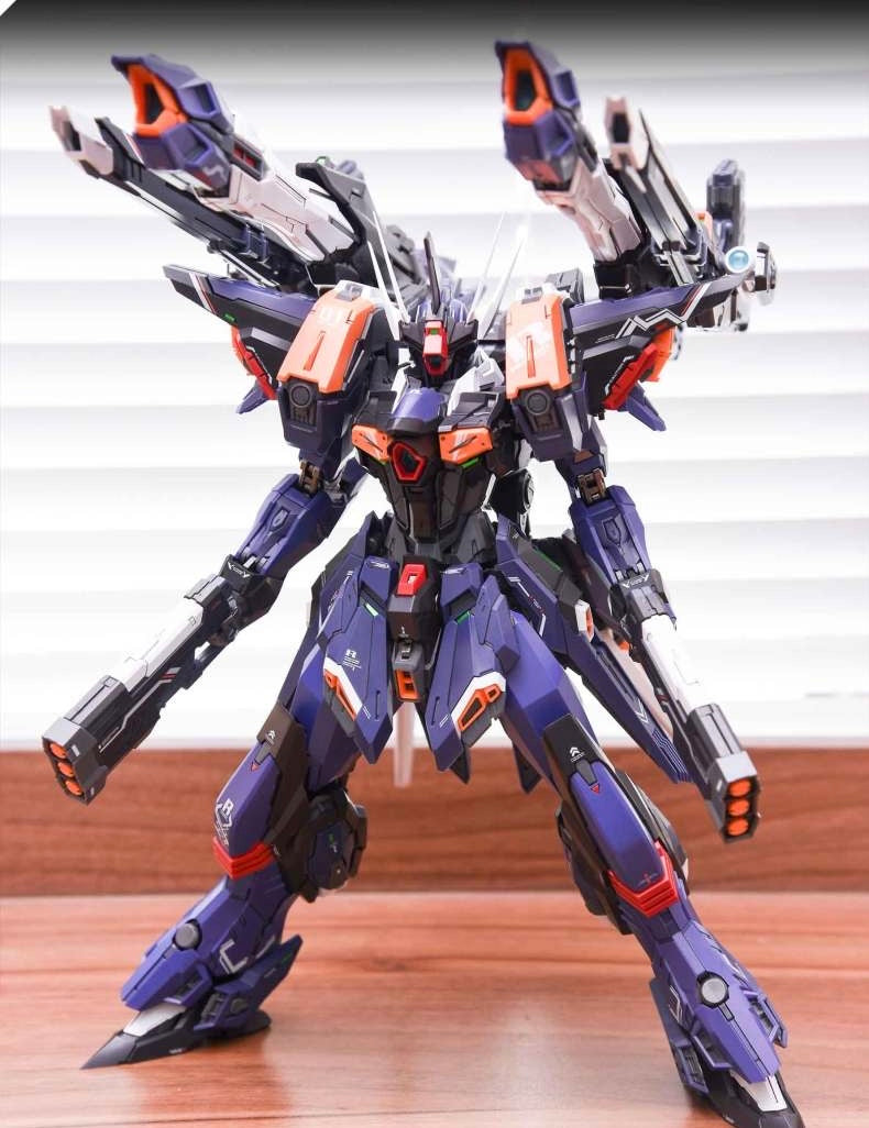 In Era+ Infinity Nova Judgement 1/100 Scale Model Kit
