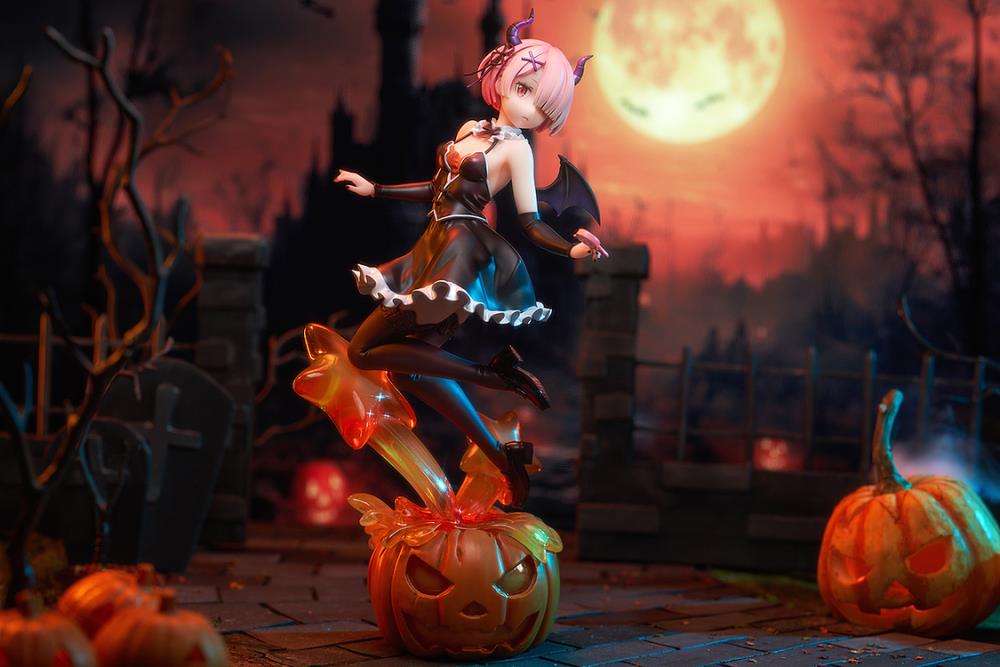 From the third season of "Re:ZERO -Starting Life in Another World-", which began airing in October 2024, come new beautiful wizard-themed figures of Rem and Ram. 

Ram is clad in an adorable wizard-style outfit that would probably allow her to be let off the hook even after playing mischievous tricks. The texture of her form-fitting costume beautifully and elegantly accentuates her physique, and the accessories, such as the arm covers and shoes, have been crafted with precise detail. Even the jack-o'-lanter