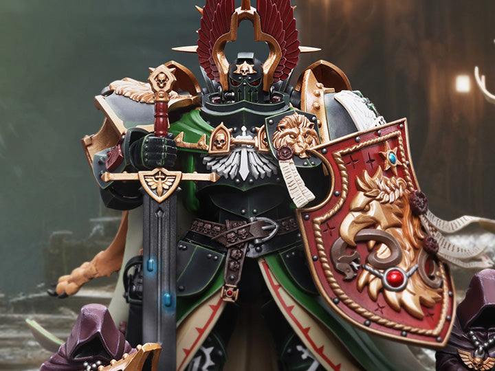 The Joy Toy Warhammer 40K Dark Angels Primarch Lion El‘Jonson action figure is a highly detailed collectible, perfect for fans of the Warhammer 40K universe. This figure captures the essence of the character’s formidable presence, making it a must-have for collectors and enthusiasts alike.