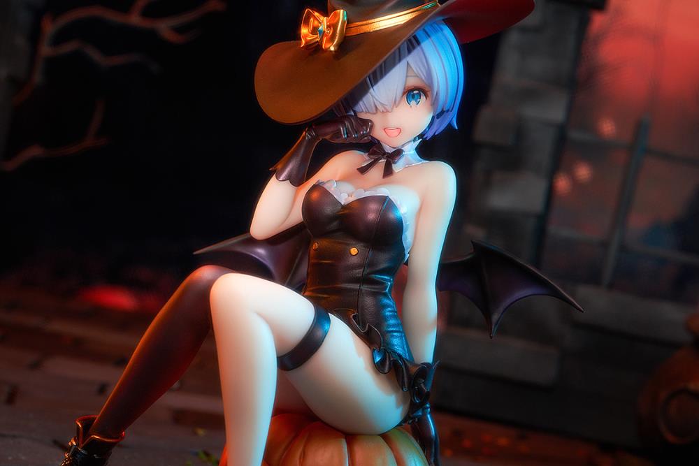 From the third season of "Re:ZERO -Starting Life in Another World-", which began airing in October 2024, come new beautiful wizard-themed figures of Rem and Ram. 

Rem is clad in an adorable wizard-style outfit that would probably allow her to be let off the hook even after playing mischievous tricks. The texture of her form-fitting costume beautifully and elegantly accentuates her physique, and the accessories, such as the gloves and boots, have been crafted with precise detail.