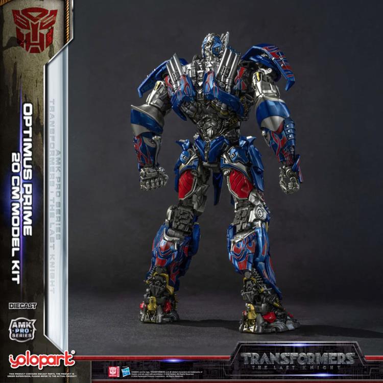 Yolopark's AMK Pro Series Transformers: The Last Knight Optimus Prime model kit stands tall ready for battle. It brings even stronger firepower to Optimus Prime with the exclusive upgrades of the AMK Pro Series.