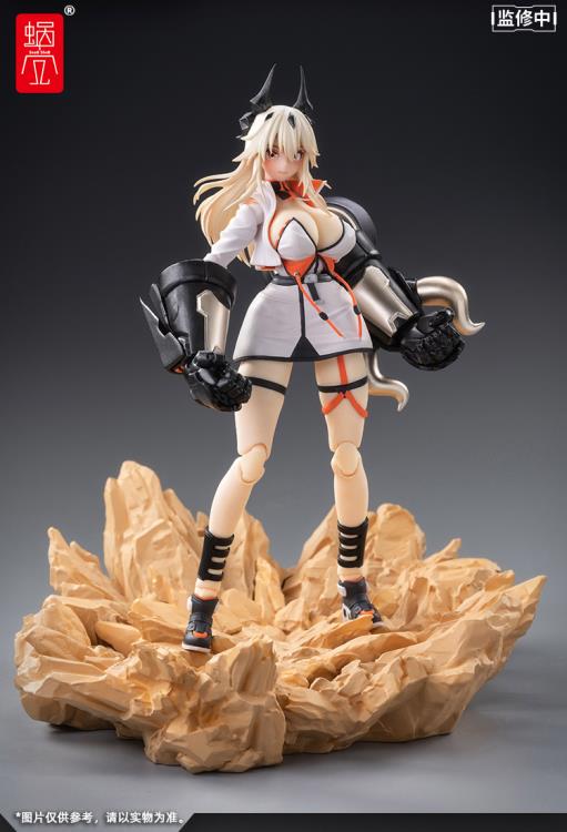 From Snail Shell comes this 1/12 Scale figure of Sand House Tokizakura! This unique figure is highly articulated and comes with plenty of extra accessories for added customization to make a perfect addition to your display!