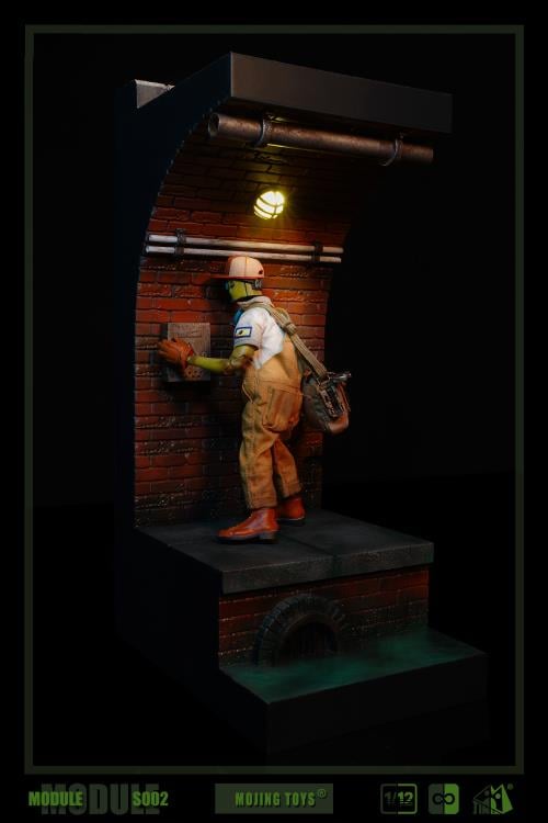 The American comic style sewer diorama base is divided into three different scenes and can be freely spliced for use. It not only displays the scene of the sewer, but also restores the details of the top road surface, increasing the interactivity and playability of your favorite 1/12 scale figures. Order yours today!  This complete set will include a bonus fire hydrant (unpainted).  Figures shown not included (shown for scale)