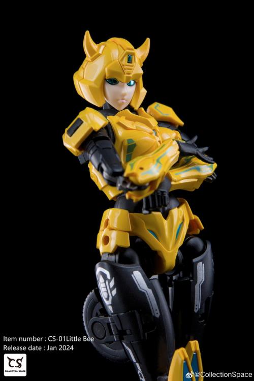 Add to your converting figure collection with this CS-01 Little Bee action figure by Collection Space! Little Bee features a high level of detail and articulation, and she can convert from robot mode into car mode!