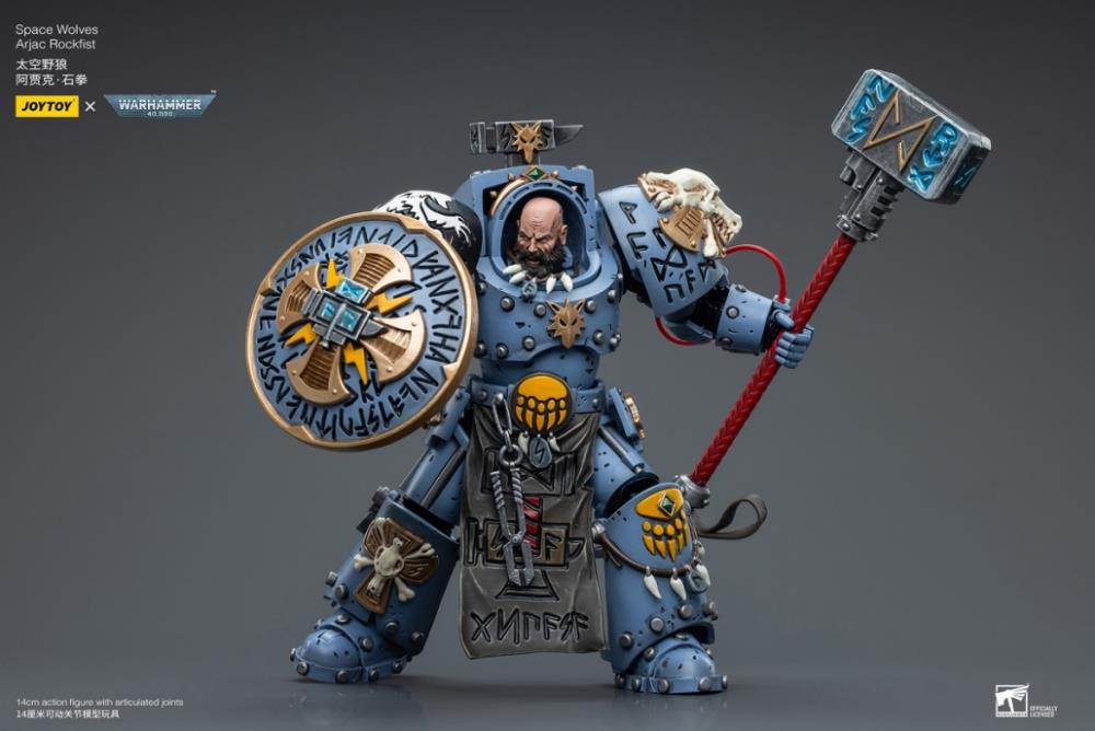 Joy Toy brings the Space Wolves to life with this Warhammer 40K 1/18 scale figure! Savage and barbaric in their approach to warfare, the Space Wolves excel in close quarters combat. Seeking glory above all else, they nonetheless bring the might of the Emperor down on his enemies with a fury unmatched by the other Space Marine chapters.