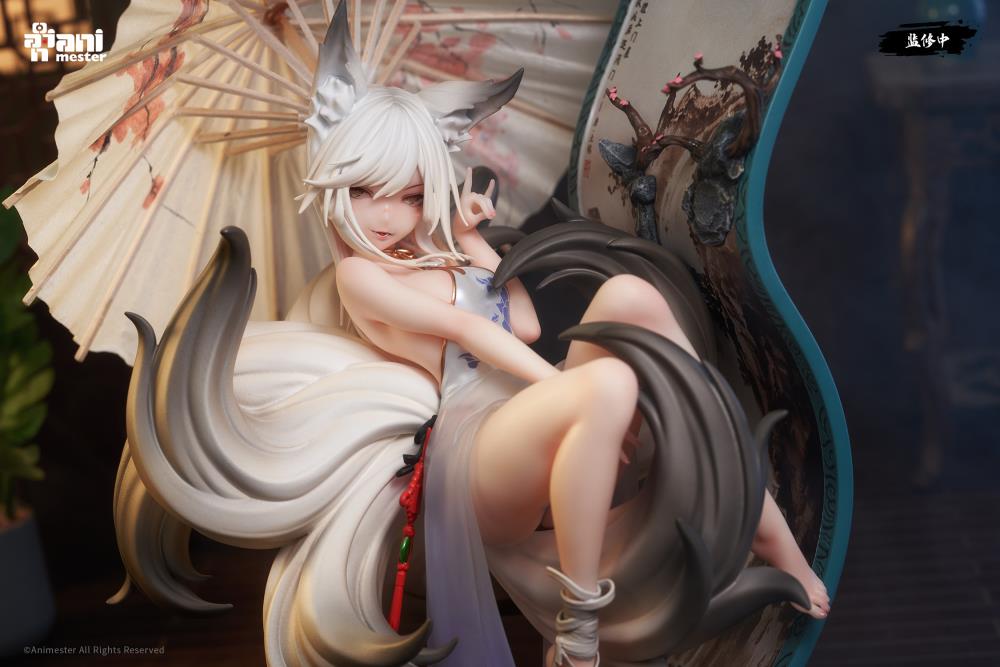 AniMester is proud to introduce a new 1/7 scale figure that will fit perfectly into your collection: the Fox Fairy Mo Li! Seen hovering in the air, she holds her umbrella next to a painted scroll while making a fox sign with her other hand. Don't miss out and order yours today!