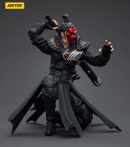 Joy Toy brings to the table a new series of figures, inspired after the Dark Source brand. These highly detailed 1/18 scale figures stand just under 4 inches tall and come equipped with an arsenal of interchangeable parts and weapons.