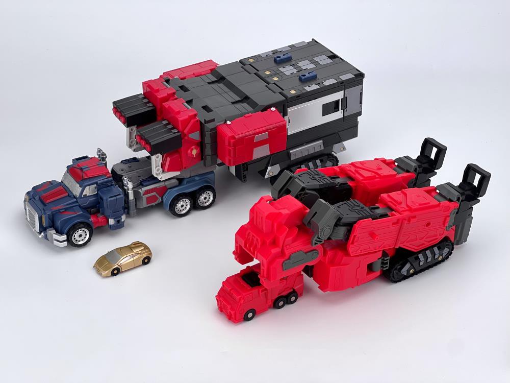 From Fans Hobby comes the Master Builder MB-20 X-Load converting robot. This robot features a red and black color scheme and can convert into a vehicle. This highly detailed X-Load figure is a terrific addition to any collection.