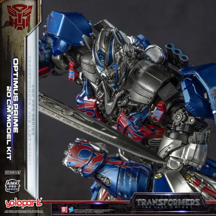 Yolopark's AMK Pro Series Transformers: The Last Knight Optimus Prime model kit stands tall ready for battle. It brings even stronger firepower to Optimus Prime with the exclusive upgrades of the AMK Pro Series.