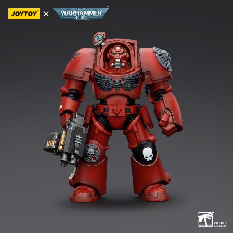 Joy Toy brings the Blood Angels to life with this Warhammer 40K 1/18 scale action figure! Descended from the gene seed of the Primarch Sanguinius, the Blood Angels chapter of the Space Marines are among the most celebrated and loved of the chapters. However, those who join choose a cursed life - destined to one day be driven mad by the Red Thirst and an unending waking nightmare.