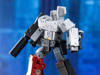 From Dr. Wu comes a new exciting converting figure, DW-E36X Menace King! This figure is fully articulated in robot form. Menace King can also convert from robot mode into weapon mode. Be sure to add this figure to your collection!