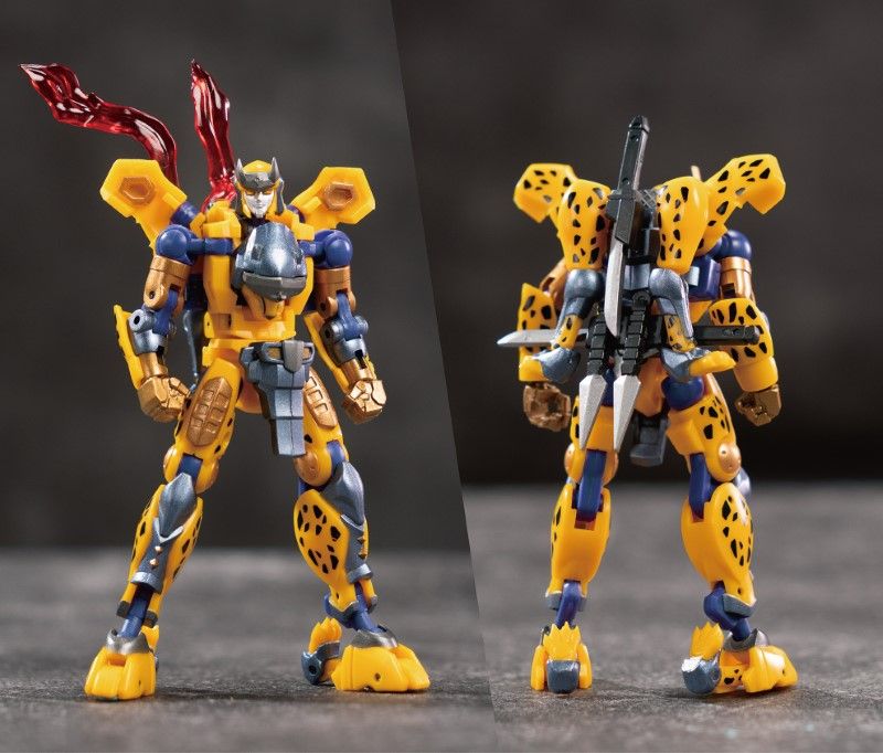Iron Factory's Raiga is made of durable plastic, features a high level of articulation and is highly posable. The figure is built to a high standard and meticulously precision-engineered to Iron Factory standards. Raiga can convert between a robot form and an animal form. Be sure to add it to your collection!