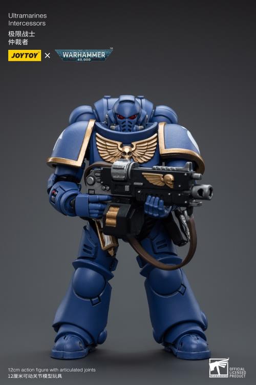 Joy Toy brings the Ultramarines to life with this Warhammer 40K 1/18 scale figure! Highly disciplined and courageous warriors, the Ultramarines have remained true to the teachings of their Primarch Roboute Guilliman for 10,000 standard years. Keeping watch over the Imperium, they personify the very spirit of the Adeptus Astartes.