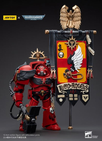 This 1/18 scale figure includes a variety of parts and accessories to allow you to customize your army of Warhammer 40k figures. Don't miss out on adding this figure to your collection!