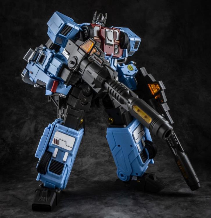 The GT-08E Foo Fighter is part of the Guardian Combiner series by Generation Toy and is able to transform from a fire engine to robot or limb mode, without detaching any parts.