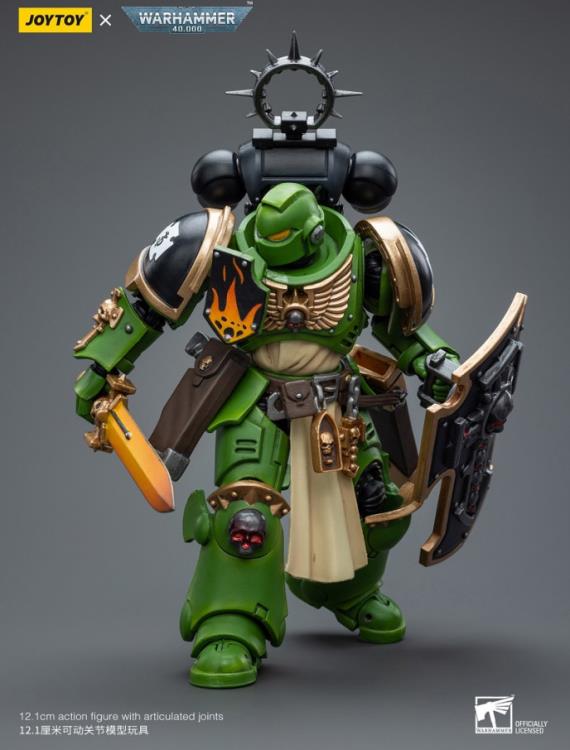 The Joy Toy Warhammer 40K Salamanders Bladeguard Veteran action figure is a highly detailed collectible, perfect for fans of the Warhammer 40K universe. This figure captures the essence of the character’s formidable presence, making it a must-have for collectors and enthusiasts alike.