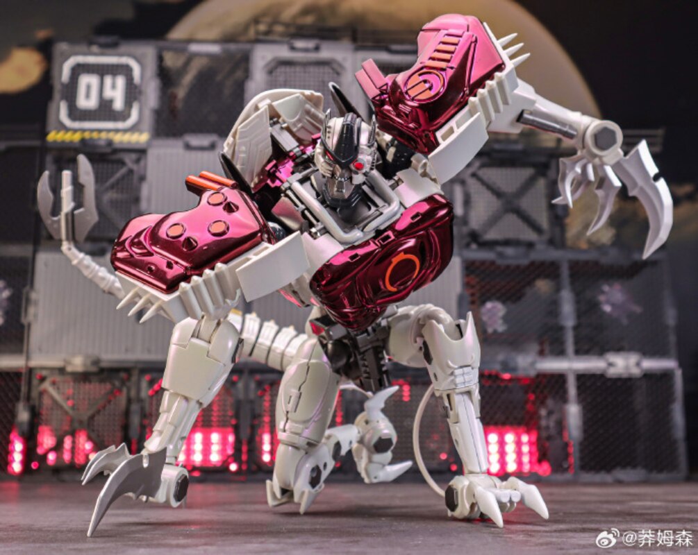 (Pre-order) TransArt BWM-10 TransMetal Dinobot II