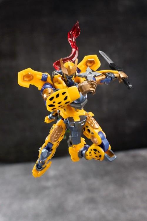 Iron Factory's Raiga is made of durable plastic, features a high level of articulation and is highly posable. The figure is built to a high standard and meticulously precision-engineered to Iron Factory standards. Raiga can convert between a robot form and an animal form. Be sure to add it to your collection!