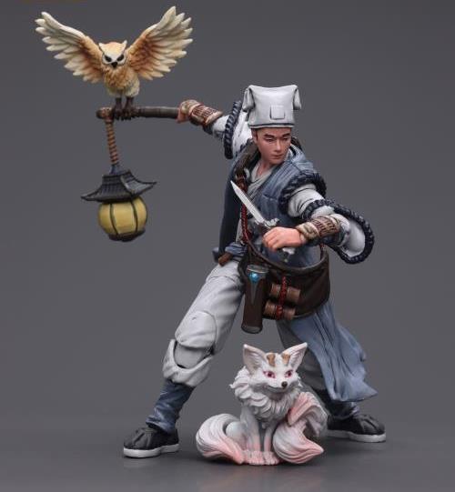 Introducing the remarkable Joy Toy Dark Source JiangHu Zongshi Tomb Huai-En Xu action figure. This meticulously crafted action figure brings the mystical world of JiangHu to life, capturing the essence and prowess of a legendary warrior. Every inch of this action figure showcases the artistry and craftsmanship that JoyToy is renowned for, ensuring an authentic and immersive experience for collectors and enthusiasts alike.