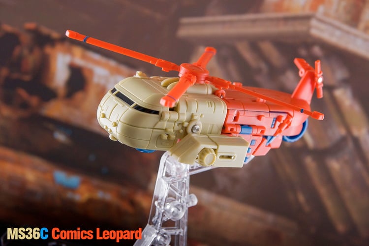 This MS-36C Comics Leopard figure can convert between three modes; robot, helicopter, and off-road vehicle. When in robot mode, the figure is fully articulated and features a blaster weapon.