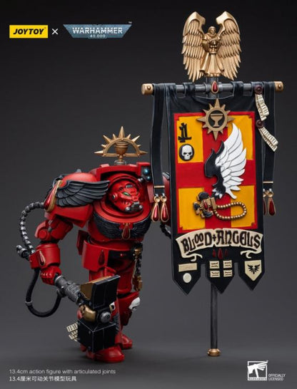 This 1/18 scale figure includes a variety of parts and accessories to allow you to customize your army of Warhammer 40k figures. Don't miss out on adding this figure to your collection!