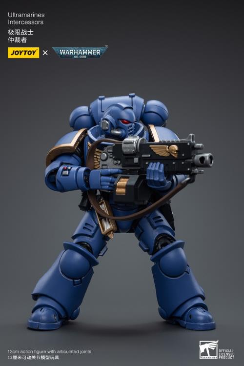 Joy Toy brings the Ultramarines to life with this Warhammer 40K 1/18 scale figure! Highly disciplined and courageous warriors, the Ultramarines have remained true to the teachings of their Primarch Roboute Guilliman for 10,000 standard years. Keeping watch over the Imperium, they personify the very spirit of the Adeptus Astartes.