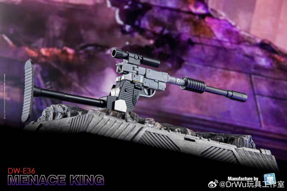 From Dr. Wu comes a new exciting converting figure, DW-E36 Menace King! This figure is fully articulated in robot form. Menace King can also convert from robot mode into weapon mode. Be sure to add this figure to your collection!