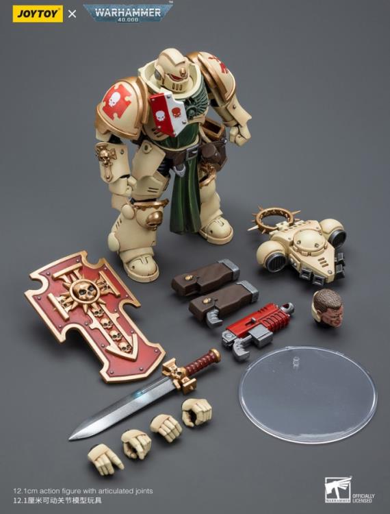 The Joy Toy Warhammer 40K Dark Angels Bladeguard Veteran action figure is a highly detailed collectible, perfect for fans of the Warhammer 40K universe. This figure captures the essence of the character’s formidable presence, making it a must-have for collectors and enthusiasts alike.