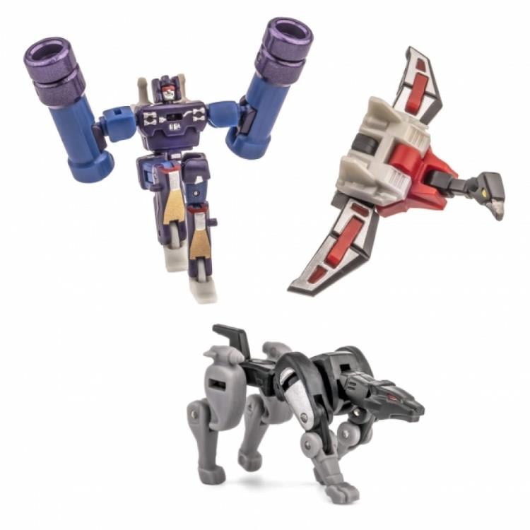 From Newage comes the H21EX Scaramanga action figure, which features multiple points of articulation and converts from a robot to a cassette mode. The figure comes with interchangeable parts and accessories to make the figure stand out from the rest of your collection!