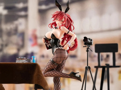 The Comic Convention day has arrived and Aki is ready to sign comics for her fans. AniMester presents an highly detailed 1/6 scale figure based on an original character illustration by Maenoo. Dressed in a cute and playful bunny girl costume, Aki is ready to meet her adoring fans. In her right hand she holds her comic as she strikes a pose.