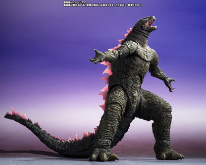 GODZILLA Evolved FROM GODZILLA x KONG: THE NEW EMPIRE joins the S.H.MonsterArts line! The 3D data from the film and the supervision of the producer Yuji Sakai have ensured that this figure will be a complete rendition of the appearance from the film. The wide range of articulation allows for the recreation of scenes from the film. Optional hand parts also allow for various dynamic poses.