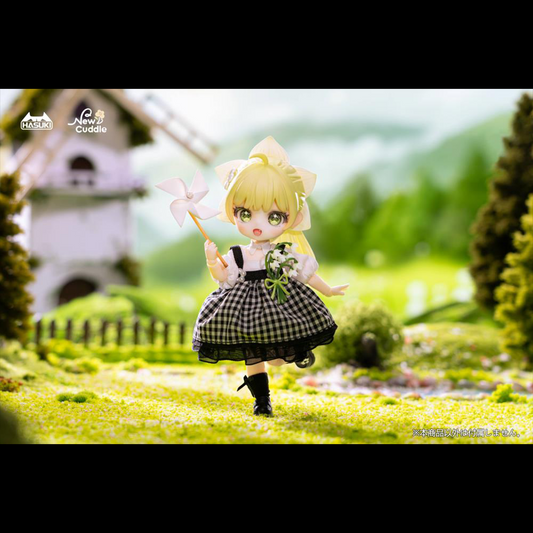 Hasuki presents Fiori, the first figure in their new series, New Cuddle! 

The New Cuddle series features non-scale chibi-style characters with real fabric outfits. The sparkling glass eyes bring the characters to life and melt your heart. With alternate face plates and hands, you can create a variety of scenes and displays.
