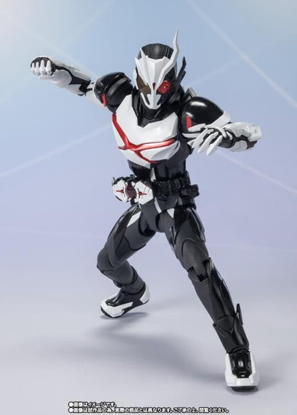 In the drama series Kamen Rider Zero-One, Aruto uses the ARK Driver-ONE to transform into KAMEN RIDER ARK-ONE, which is now available in the S.H.Figuarts series! Bandai have created a figure with an incredible mobile range and proportions unique to S.H.Figuarts, so you can reproduce a variety of action poses from the series.