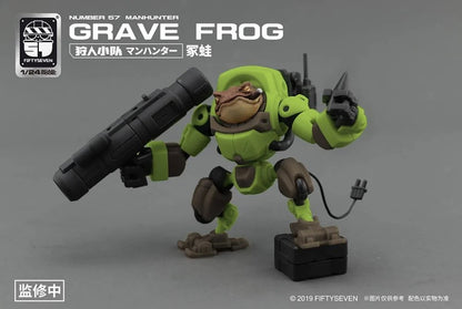 If you are ready to take some heroic frogs on space adventures, this is the set for you. The Manhunter Grave Frog kit is a new release from Creative Field. This kit includes one body, both land and aquatic sets, movable hands, and a combinable display base. 