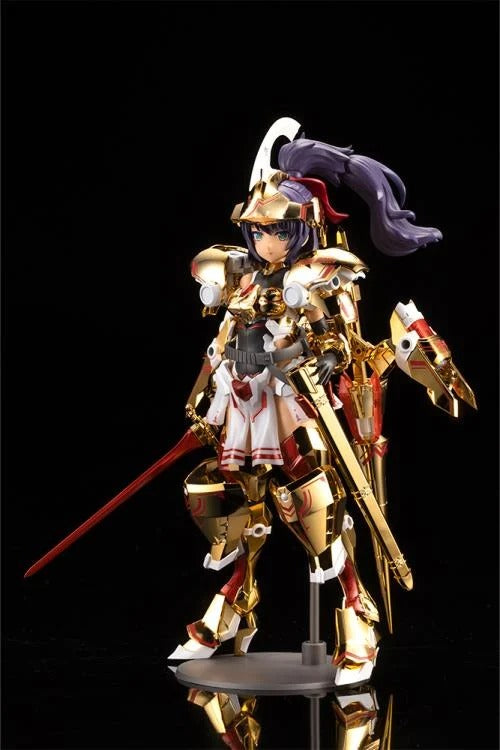 Introducing the latest addition to the Frame Arms Girl series, the golden knight DURGA GOLD RITTER! Frame Arms Girl Durga I is a re-imagining of ToMo's mecha design transformed into an original female character based on an illustration by E-ji Komatsu. A new version of Durga I known as Durga Gold Ritter is here with luxurious gold-plated armor and additional parts.