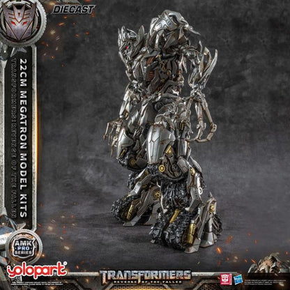 The ruthless and commanding Megatron — as seen in Transformers: Revenge of the Fallen — returns in a fearsome new form! Now brought to life as part of the AMK PRO Series Model Kits, this meticulously detailed figure captures the Decepticon leader’s raw menace and corroded war machine aesthetic with stunning accuracy.