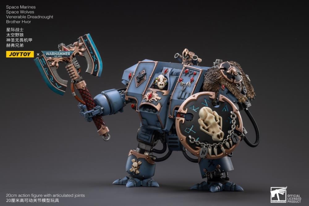 When the Space Wolves need reinforcements, they call down Brother Hvor in his Dreadnought to crush their enemies for the Emperor! Joy Toy brings the Ultramarines from Warhammer 40k to life with this new series of 1/18 scale figures. Each figure includes interchangeable hands and weapon accessories and stands between 4″ and 6″ tall.