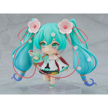 Good Smile Company Nendoroid Hatsune Miku Magical Mirai 2021 Ver. From "Character Vocal Series 01: Hatsune Miku" comes a Nendoroid of Hatsune Miku wearing her outfit from the Magical Mirai 2021 main visual illustration! Illustrator left's "Fairy Tale Fantasy" version of Miku has been brought to life. 