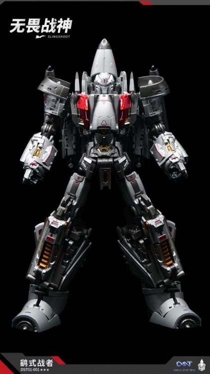 From Dream Star Toys comes Slingshoot! This highly detailed figure transforms from robot to plane mode. 