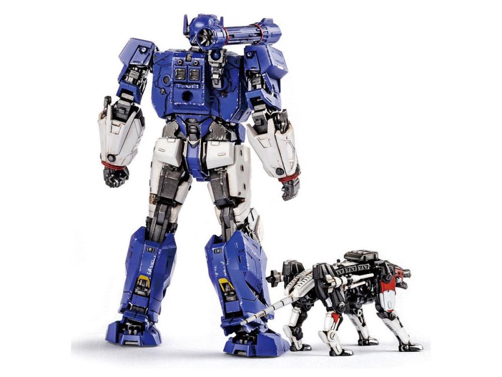 From Trumpeter comes the Transformers: Bumblebee Soundwave Smart model kit! This model kit requires no glue or paint. When complete, Soundwave stands over 5 inches tall and features a fully articulated body as well as a Ravage figure.