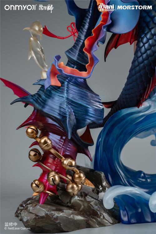 From the mobile game, Onmyoji comes a 1/4th scale figure of the character Senhime. Standing nearly 20 inches, this figure will make a statement in any collection!