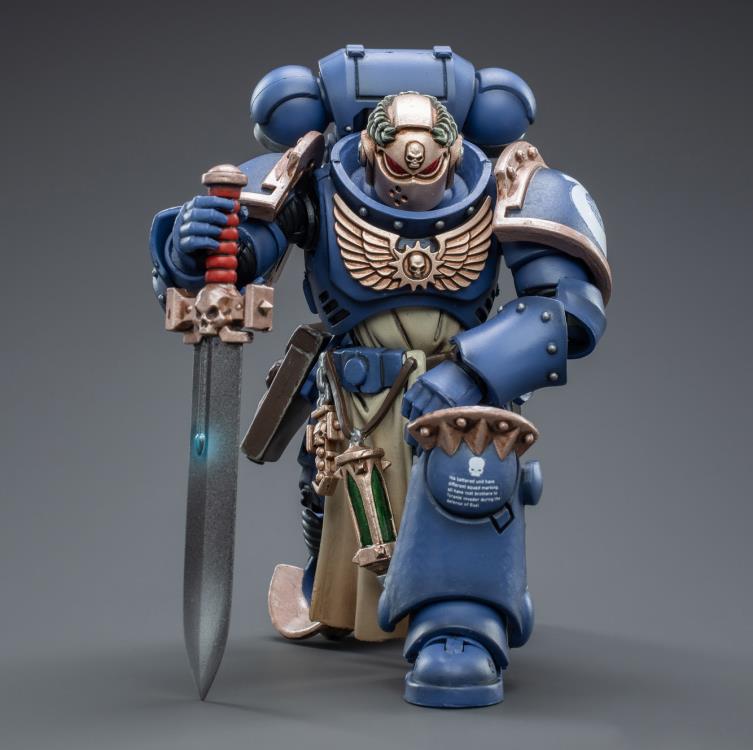 Space Marine Chapters in the Imperium of Man, JoyToy brings the Ultramarines Primaris Company from Warhammer 40k to life with this new series of 1/18 scale figures. Joy Toy figure includes interchangeable hands and weapon accessories and stands between 4″ and 6″ tall. Add this champion to your Warhammer 40K collection!