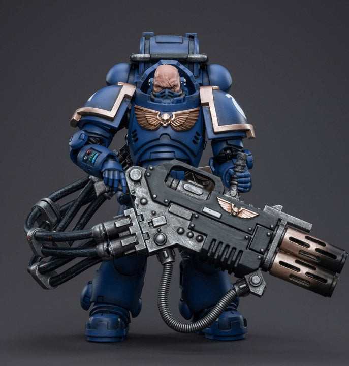 Joy Toy The most elite of the Space Marine Chapters in the Imperium of Man, Joy Toy brings the Ultramarines from Warhammer 40k to life with this new series of 1/18 scale figures. JoyToy each figure includes exclusive heads, interchangeable hands and weapon accessories and stands between 4" and 6" tall.