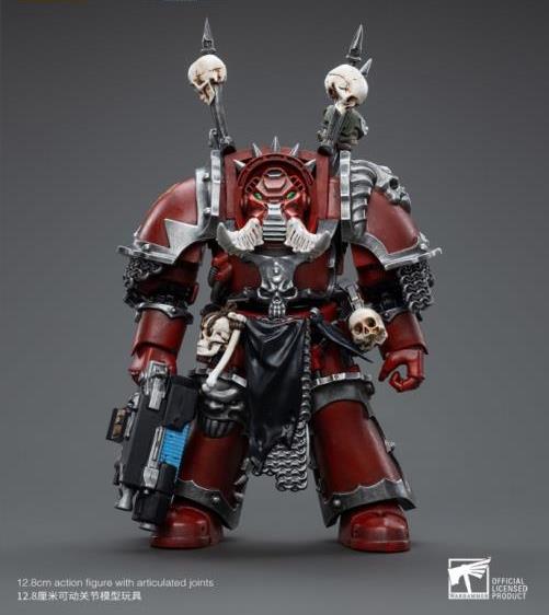 This is a 1/18 scale highly detailed, articulated figure based on Warhammer 40k's Chaos Terminator Garchak Vash of the Chaos Space Marines Word Bearers. The Chaos Terminator Garchak Vash figure stands just over 5 inches tall and comes with several interchangeable parts and accessories, opening the door to a plethora of different and unique display opportunities.