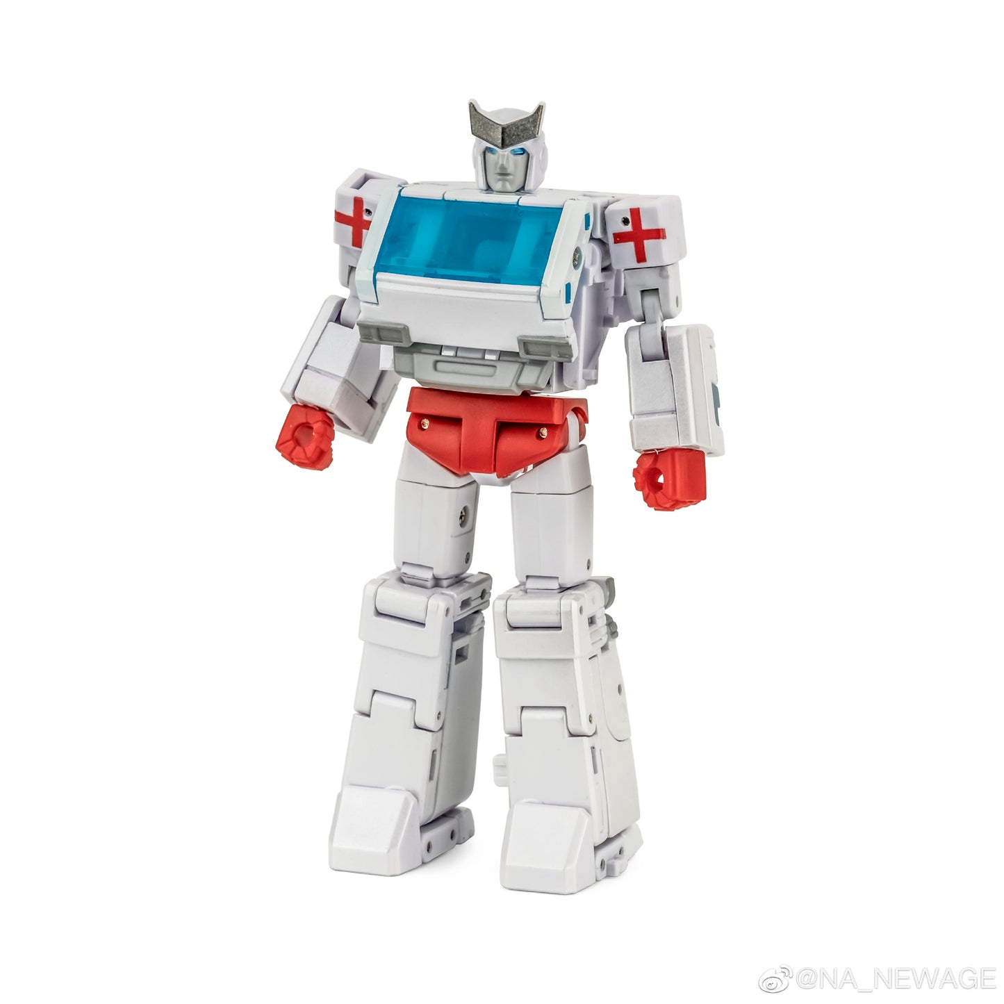 This ER 2.0 figure stands just under 4 inches tall and features some die-cast parts for a more durable and heavy feel. Several accessories are included for more display options.