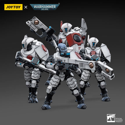 Joy Toy brings the Tau Empire Fire Warrior from Warhammer 40k to life with this new series of 1/18 scale figures. This JoyToy includes interchangeable hands and weapon accessories and stands between 4" and 6" tall.