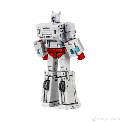 This ER 2.0 figure stands just under 4 inches tall and features some die-cast parts for a more durable and heavy feel. Several accessories are included for more display options.