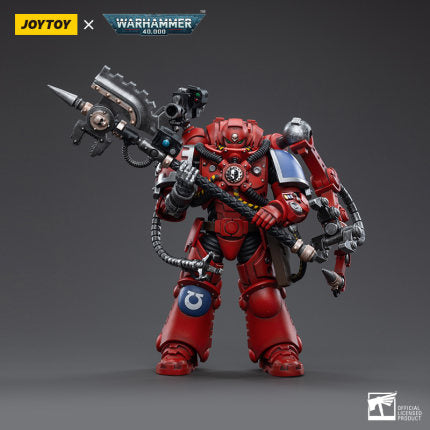 Joy Toy brings the Ultramarines Primaris from Warhammer 40k to life with this new series of 1/18 scale figures. JoyToy includes interchangeable hands and weapon accessories and stands between 4" and 6" tall.