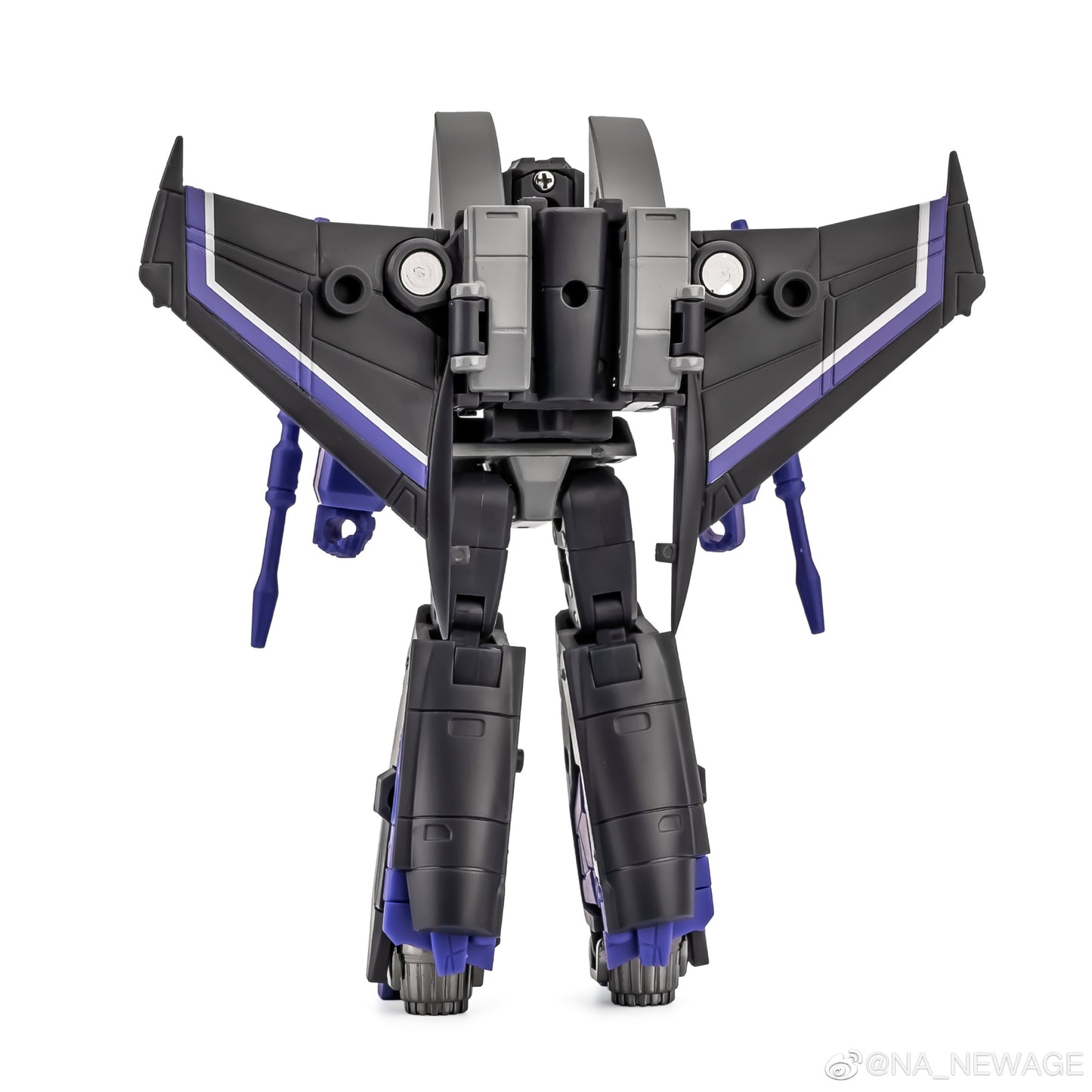 NA H15C Samael is a mini fighter jet from Newage and is able to convert into a battling robot figure. Samael includes a flight display stand and several accessories.